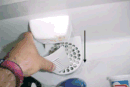 Frigorífico: bombilla fundida frecuentemente y puerta descolgada